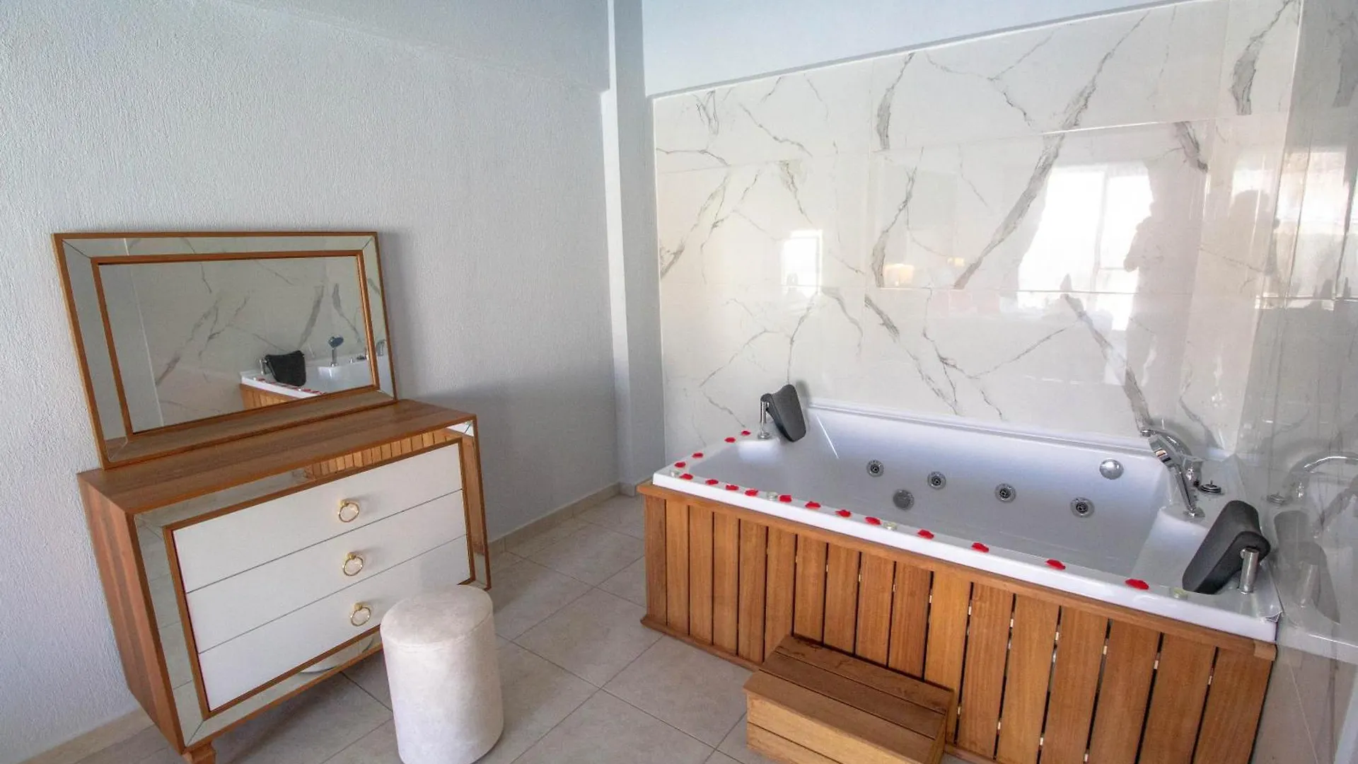 Likya Suit A 2+1 Villa, Oezel Havuzlu, Fethiye